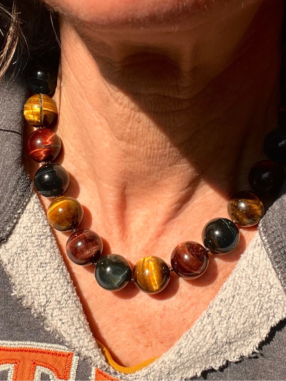 Large hawk eye / tiger's eye bead necklace